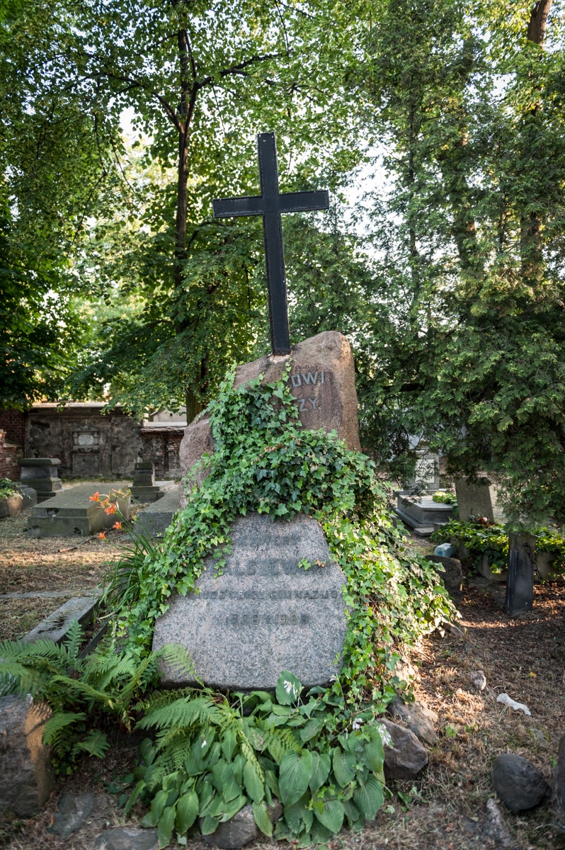 Grób Ksawerego Balczewskiego na cmentarzu ewangelickim w Kaliszu