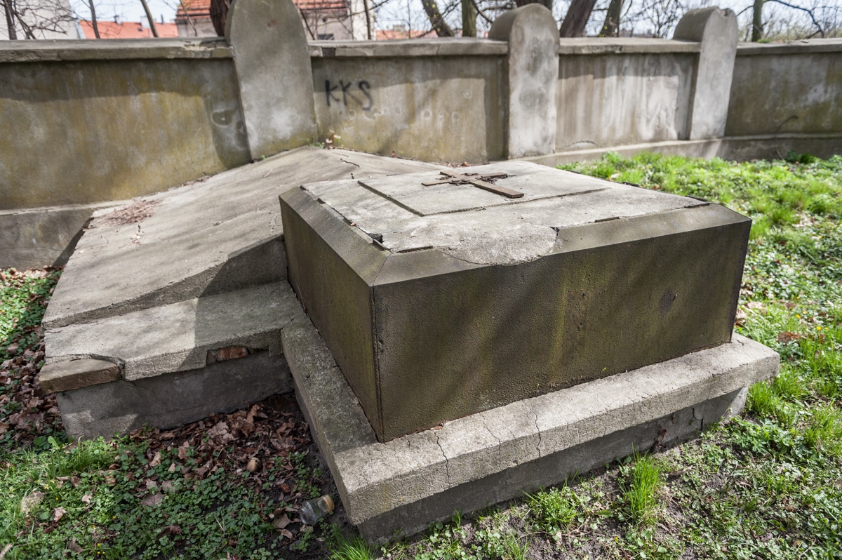 Grób Aleksandra Siergiejewicza Golicyna na cmentarzu prawosławnym w Kaliszu