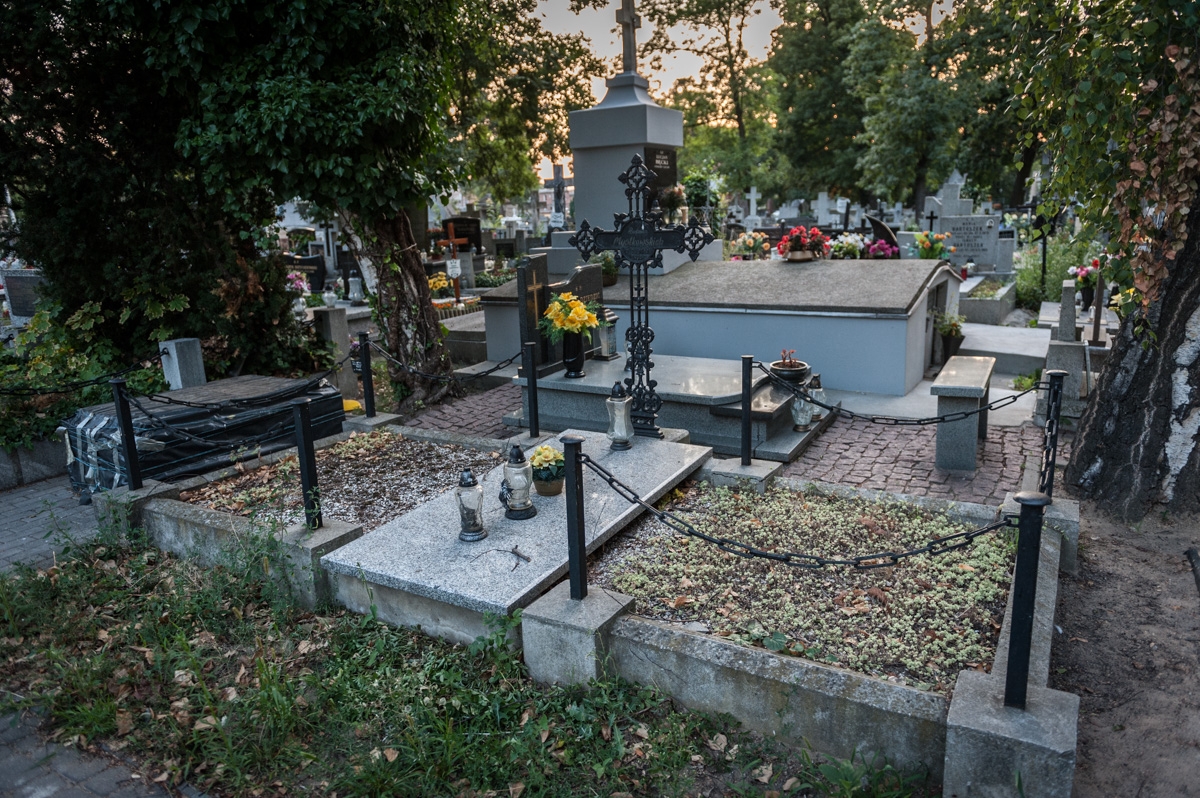 Grób Kazimierza Mystkowskiego na cmentarzu Miejskim w Kaliszu