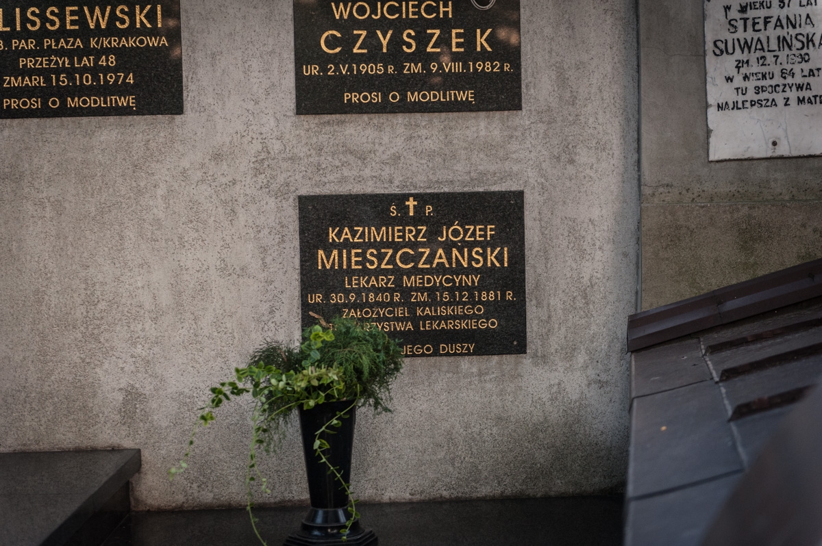 Grób Kazimierza Mieszczańskiego na cmentarzu Miejskim w Kaliszu