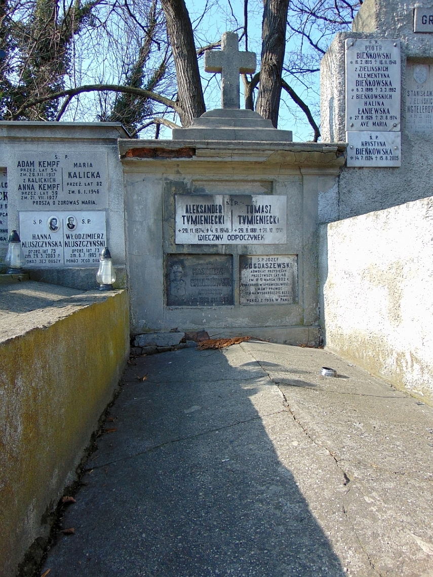 Grób Kazimierza Skolimowskiego na Cmentarzu Miejskim w Kaliszu