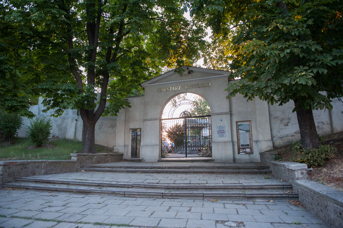 Brama wejściowa na cmentarz Miejski w Kaliszu