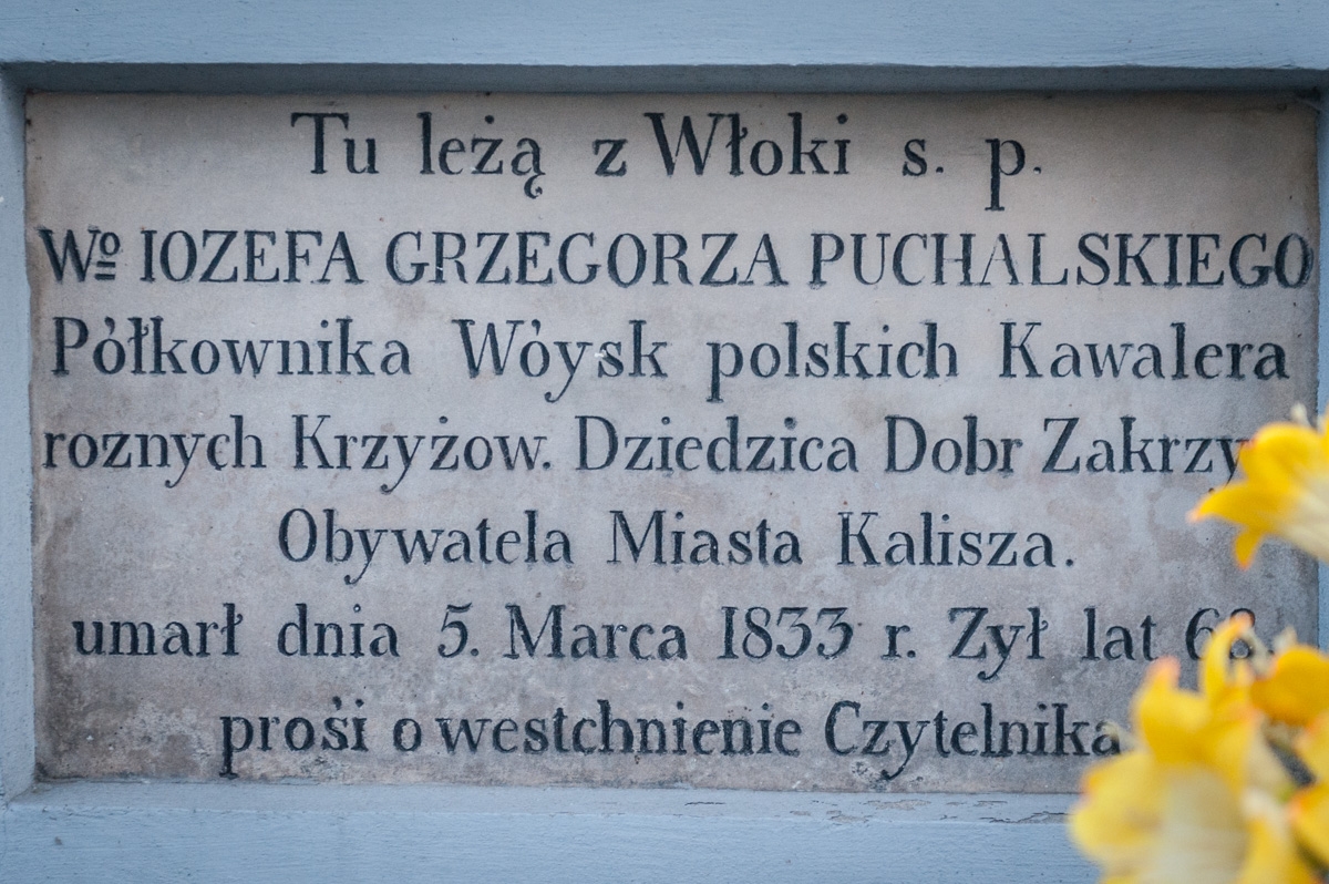 Tablica z grobowca Grzegorza Puchalskiego na cmentrzu Miejskim w Kaliszu
