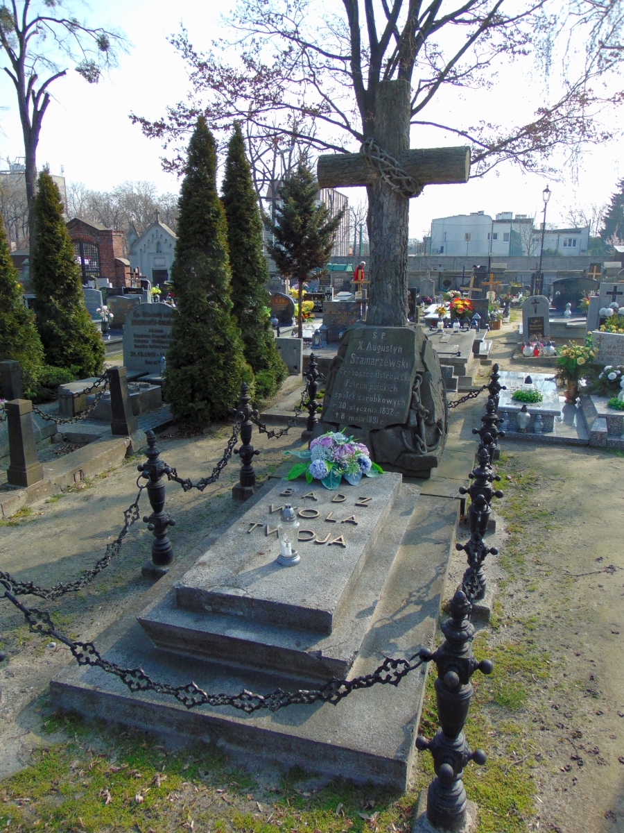 Grób Augustyna Szamarzawskiego na Starym Cmentarzu w Ostrowie Wielkopolskim 