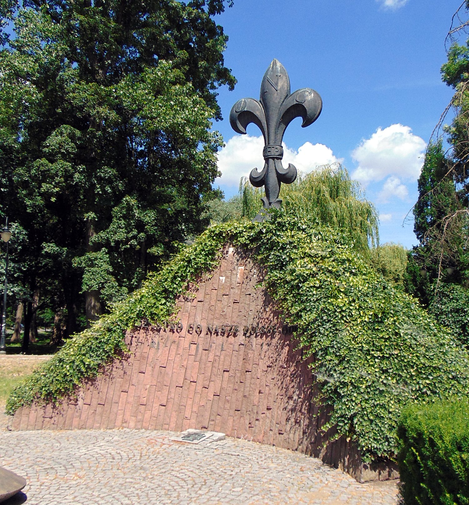 Pomnik Lilijki Harcerskiej w Ostrzeszowie