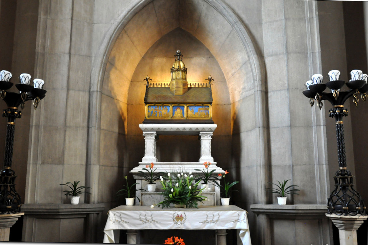 Relikwiarz błogosławionej Jolenty w kościele Wniebowzięcia Najświętszej Maryi Panny i św. Antoniego w Gnieźnie