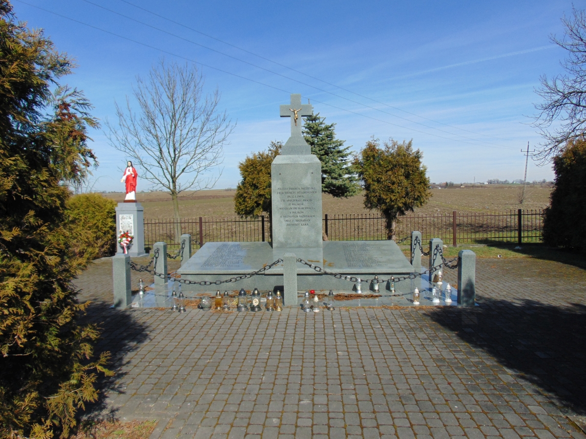 Obelisk w Marchwaczu