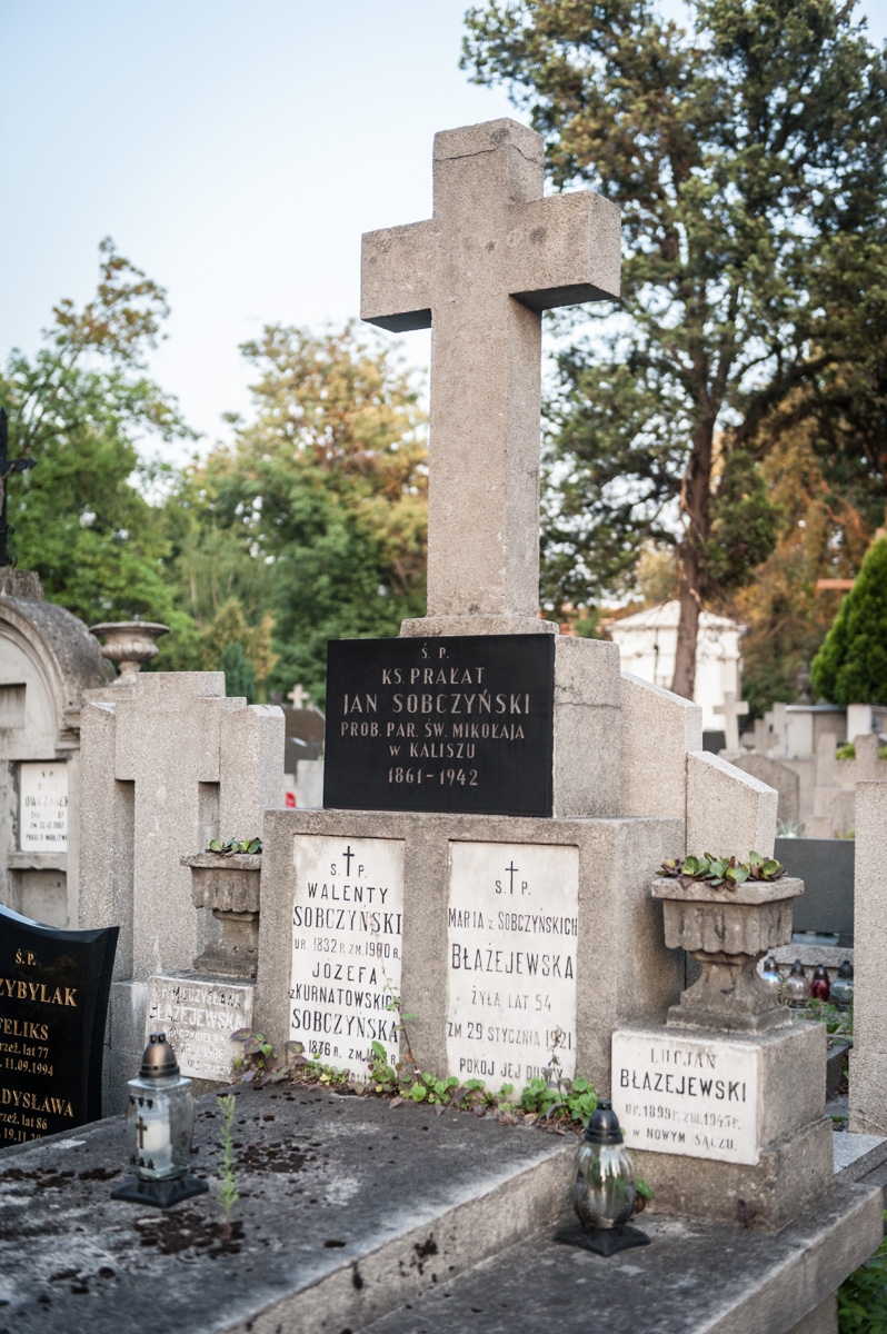 Grób Jana Nepomucena Sobczyńskiego na cmentarzu Miejskim w Kaliszu