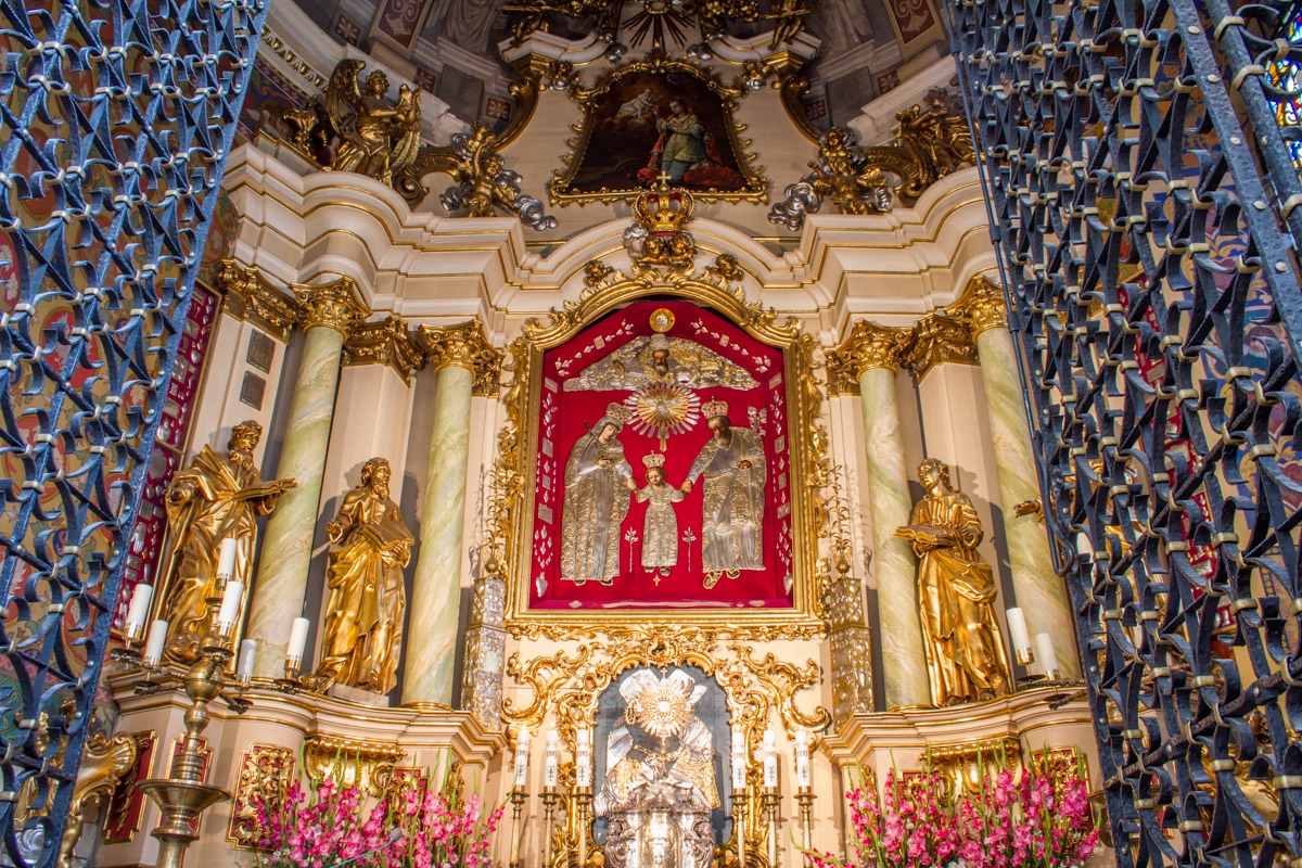 Obraz Świętej Rodziny w kościele pw. Wniebowzięcia Najświętszej Maryi Panny w Kaliszu