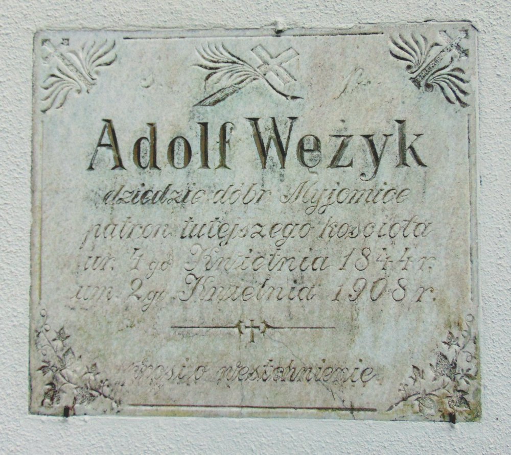 Tablica Pamieci Alfreda Węzyka na kościle parafialnym w Myjomicach