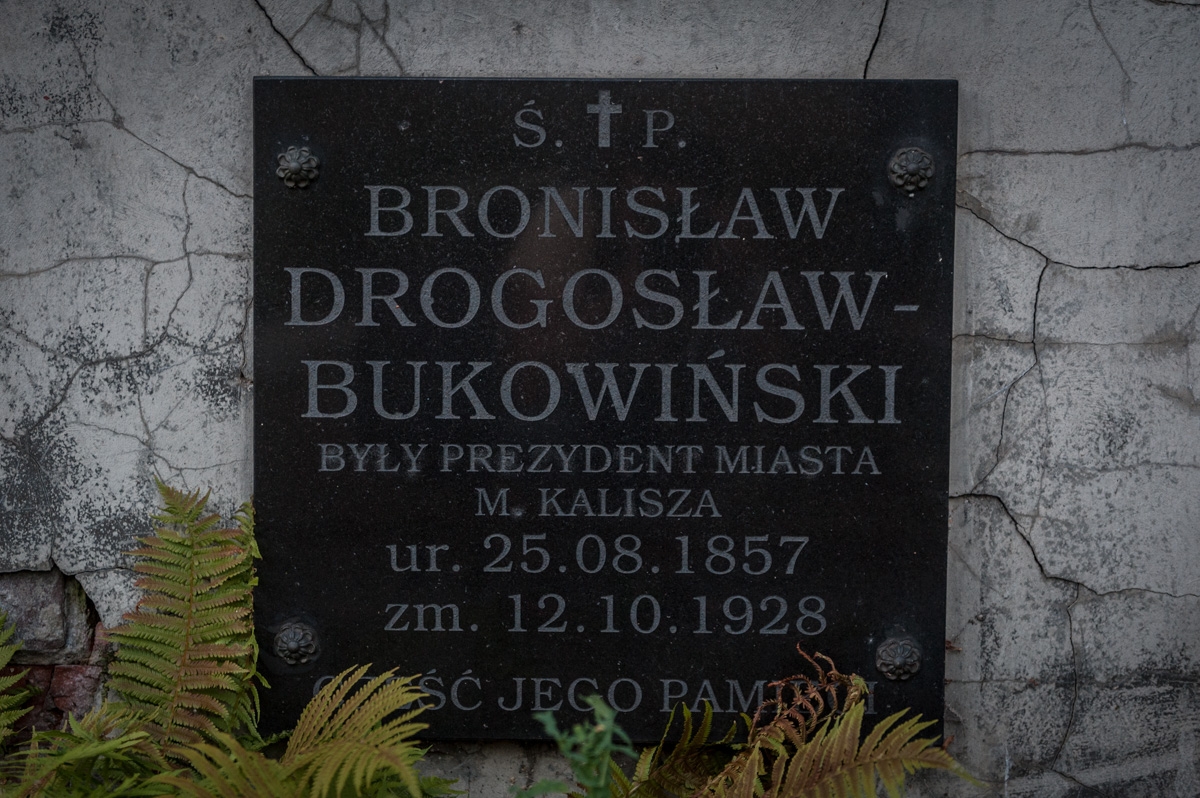 Grób Bronisława Bukowińskiego na cmentarzu Miejskim w Kaliszu