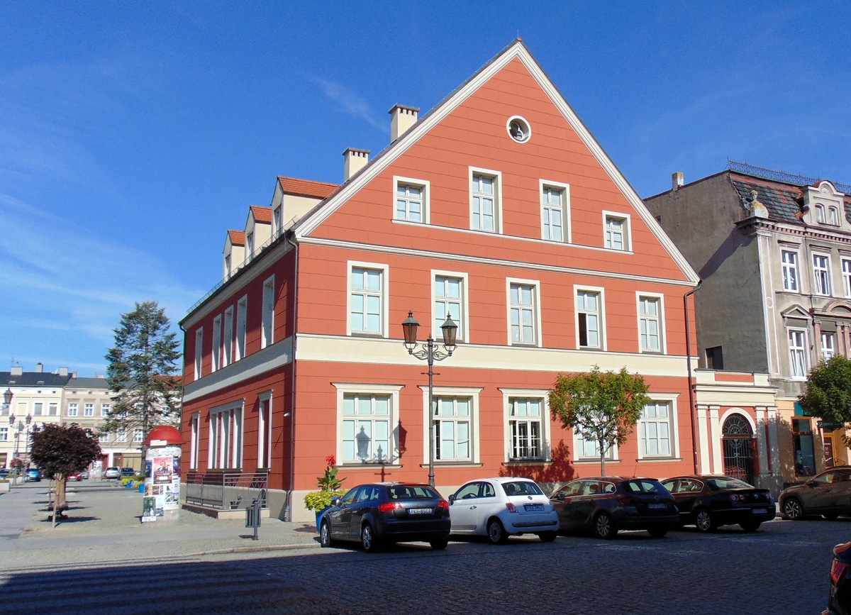 Gmach Muzeum Ziemi Kępińskiej im. Tadeusza Piotra Potworowskiego