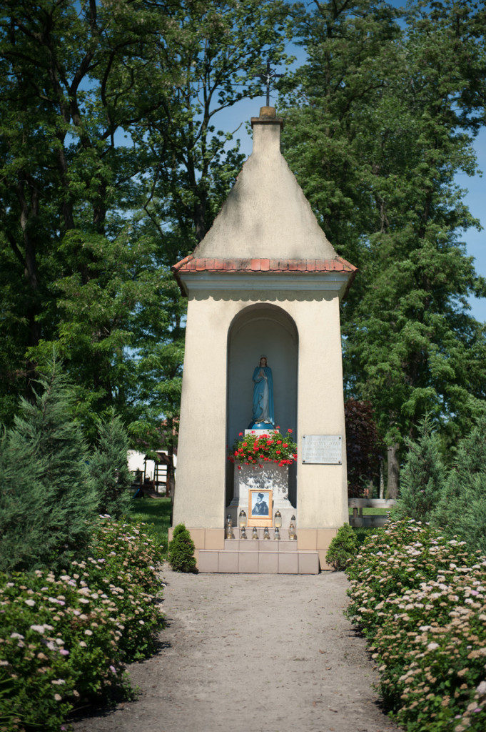 Kapliczka w miejscu kościoła św. Ducha w Stawiszynie