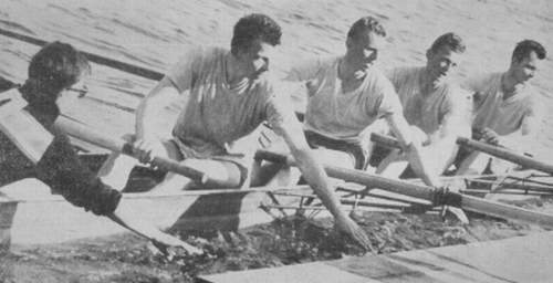 Ryszard Rasztar ( (trzeci od lewej)