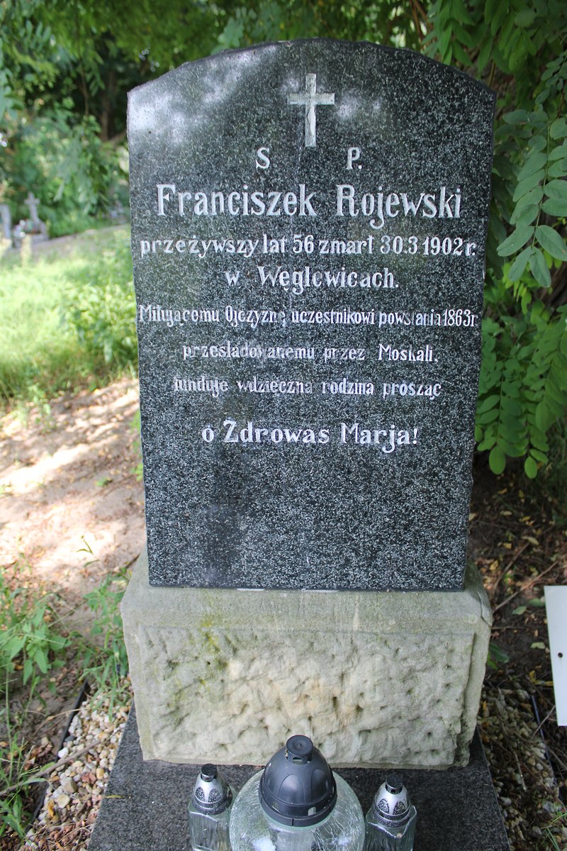 Grób Franciszka Rojewskiego na starym cmentarzu w Węglewicach