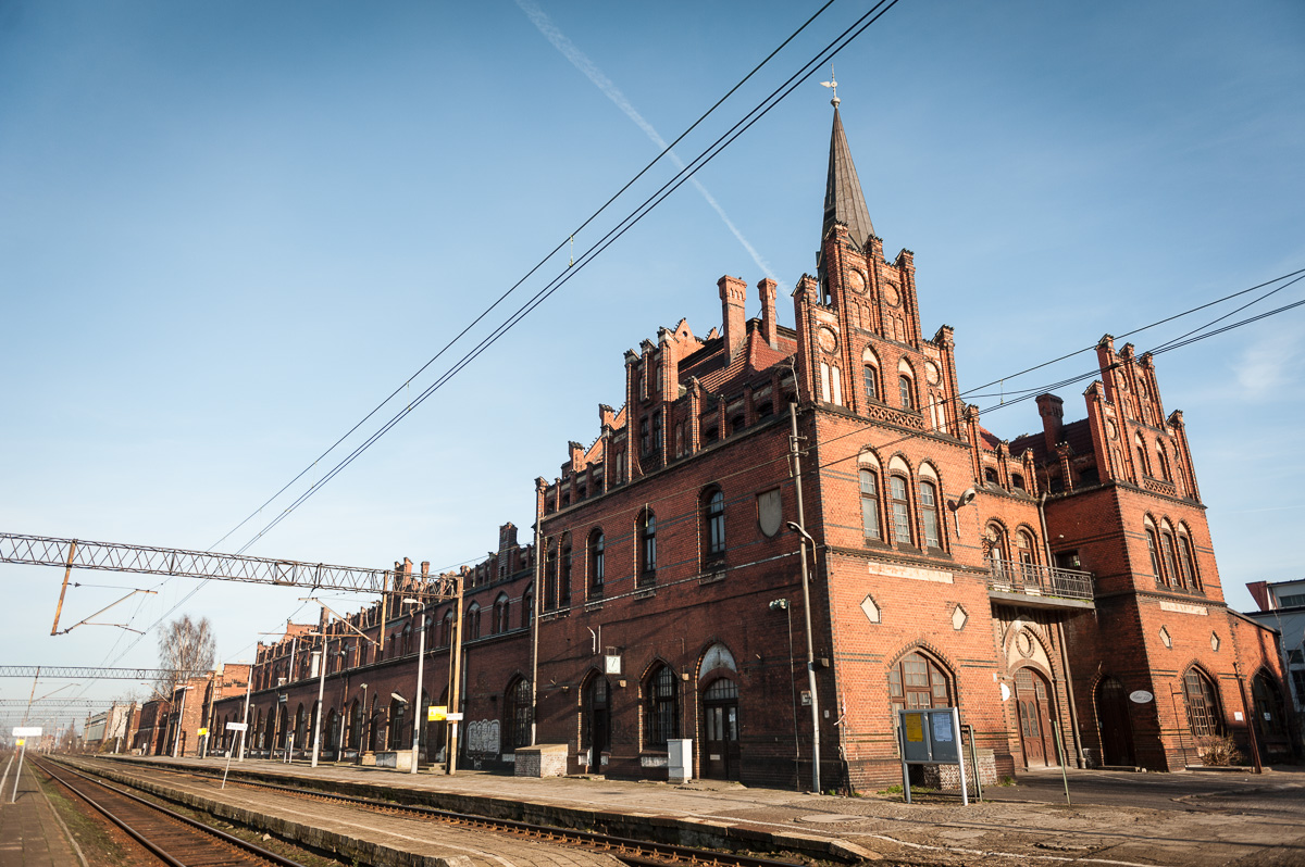 Dworzec kolejowy w Nowych Skalmierzycach